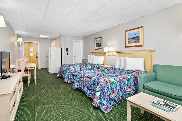 Surf Inn Suites image 10